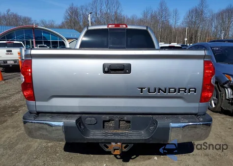 2018 Toyota Tundra Sr5 z USA, uszkodzony, nr VIN 5TFUY5F15JX745942
